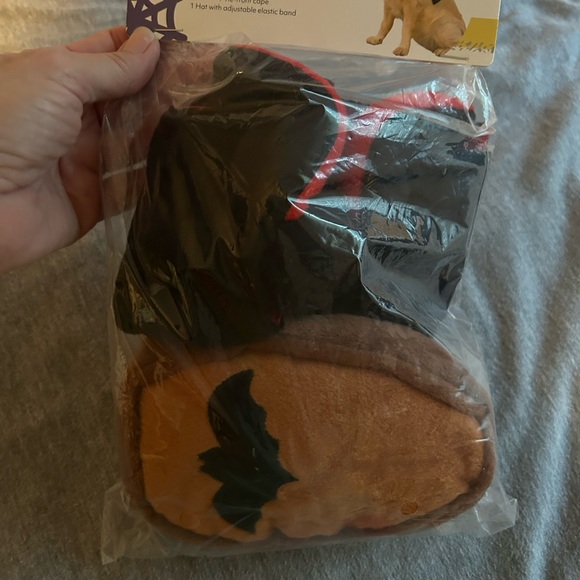 ZippyPaws Dracula Halloween Costume Kit for Dogs (Pets) - Picture 3 of 9